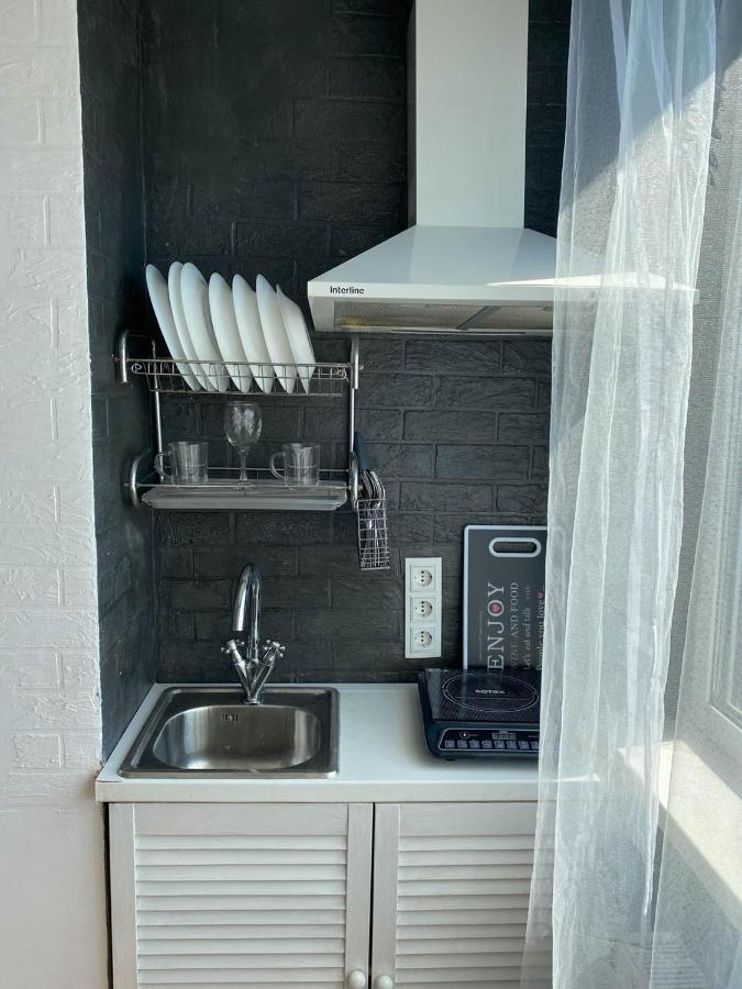 Апартаменти Well Located Studio - Yaroslavska Str. 21 Харків Екстер'єр фото