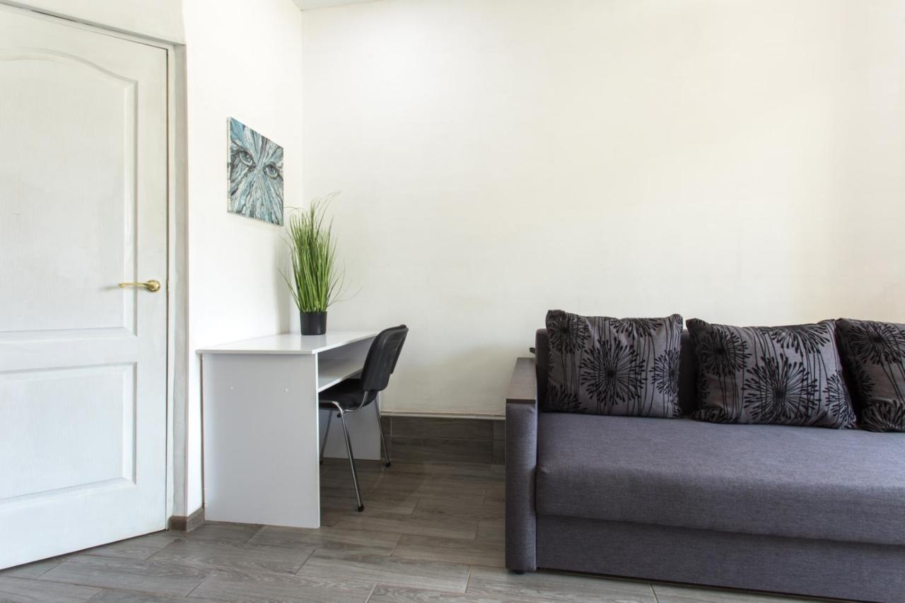 Апартаменти Well Located Studio - Yaroslavska Str. 21 Харків Екстер'єр фото