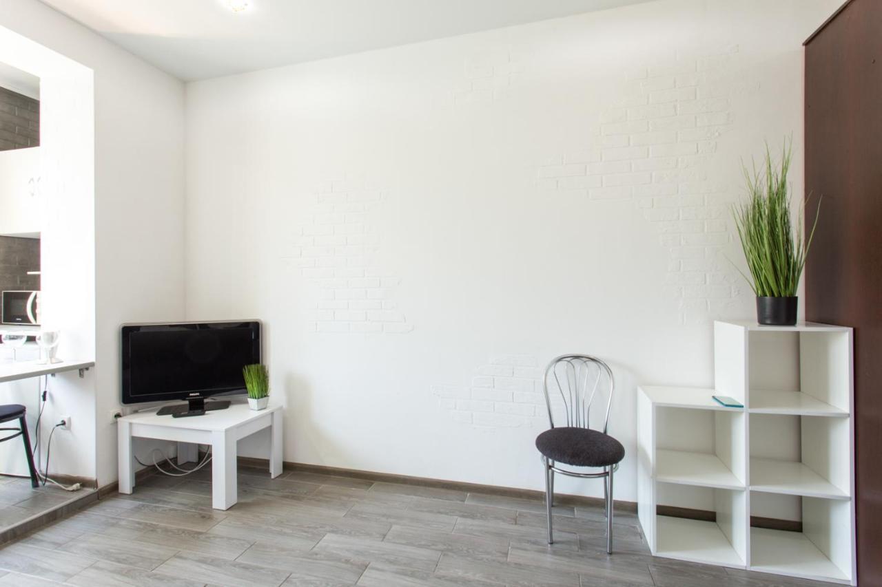 Апартаменти Well Located Studio - Yaroslavska Str. 21 Харків Екстер'єр фото