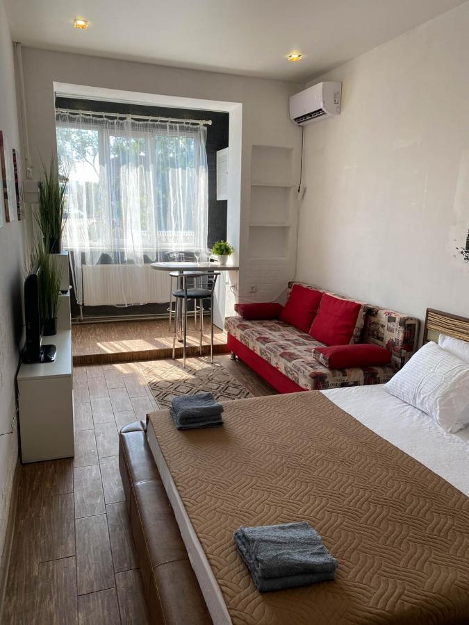 Апартаменти Well Located Studio - Yaroslavska Str. 21 Харків Екстер'єр фото