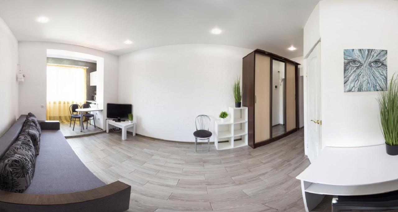 Апартаменти Well Located Studio - Yaroslavska Str. 21 Харків Екстер'єр фото